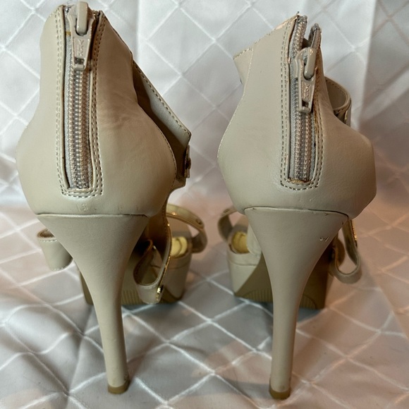 Aldo Beige Strappy Heels with Brass Accents, size 9 - Picture 7 of 16